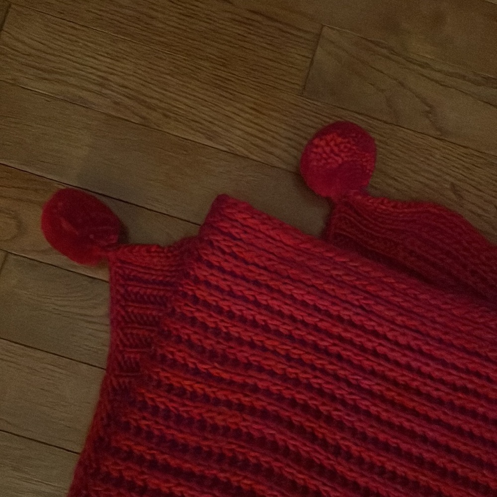 Wool Throw - Picture 3 of 5